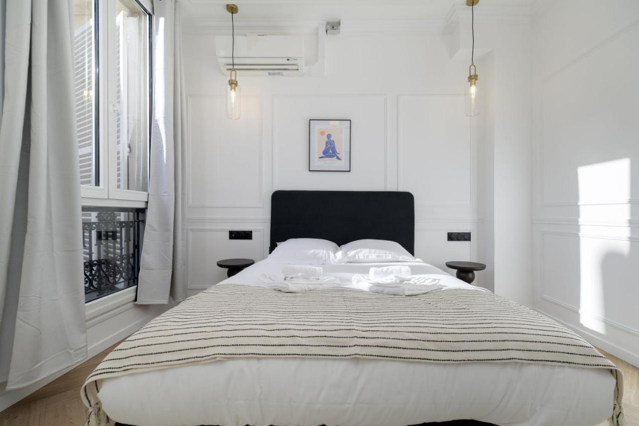 Poetic Stay - Champs Elysees París Exterior foto