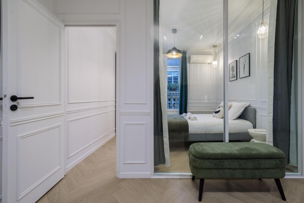 Poetic Stay - Champs Elysees París Exterior foto